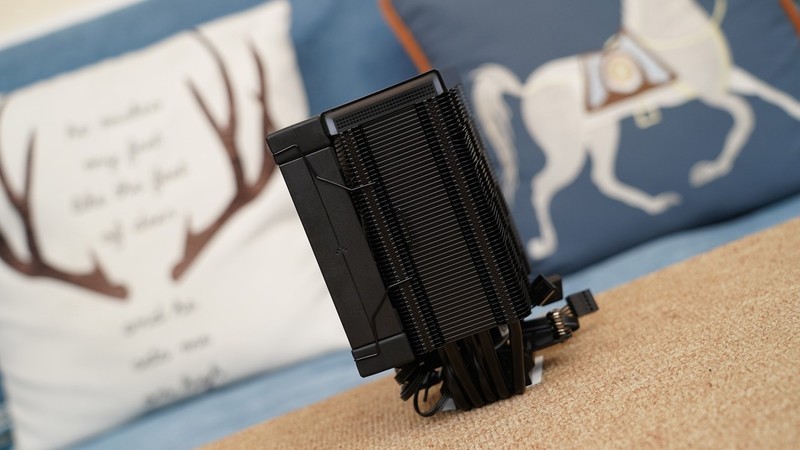 AMD持续YES？AMD 锐龙7 8700G首发评测&装机分享