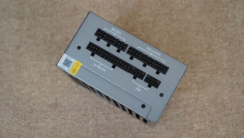 AMD持续YES？AMD 锐龙7 8700G首发评测&装机分享