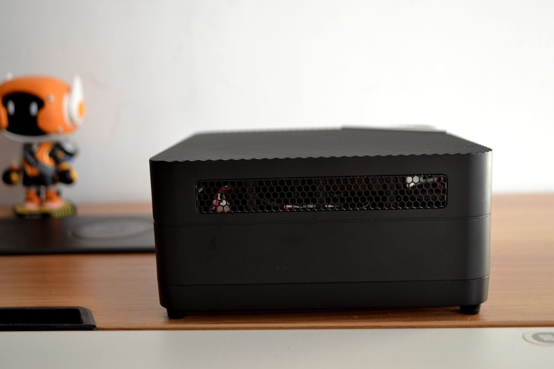 少了屏幕的迷你主机！真的比笔记本香吗？不到2K入手铭凡UM690S