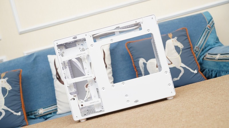 AMD持续YES？AMD 锐龙7 8700G首发评测&装机分享