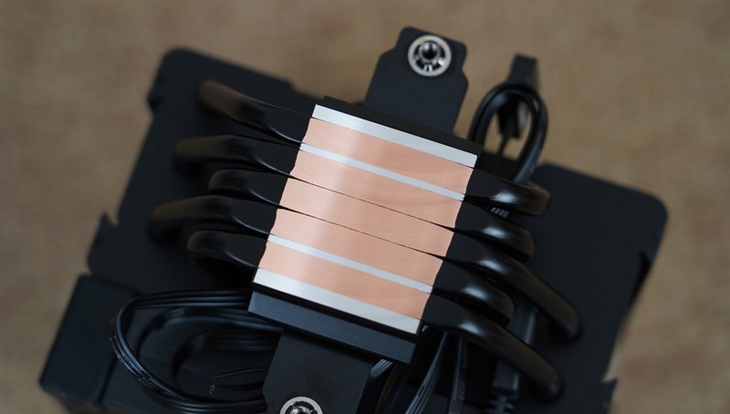 AMD持续YES？AMD 锐龙7 8700G首发评测&装机分享