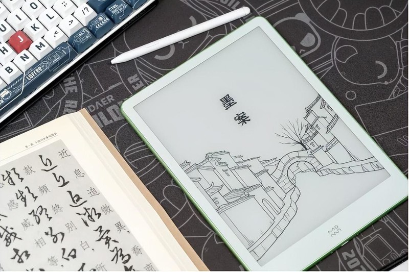 小米生态推出智能电子纸新品，读写体验看齐纸质书