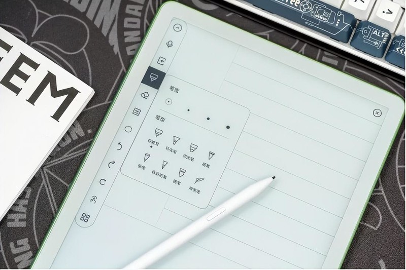 小米生态推出智能电子纸新品，读写体验看齐纸质书