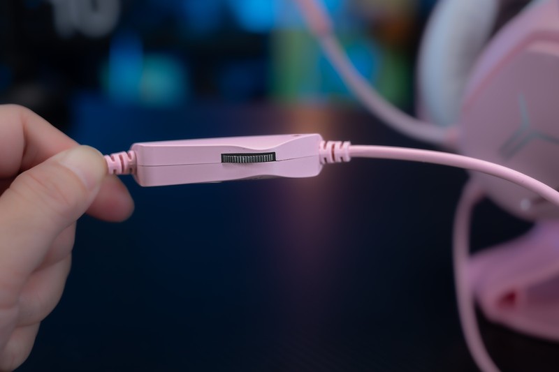 化繁为简，甜酷少女的上分神器，拯救者R360粉色电竞耳机评测
