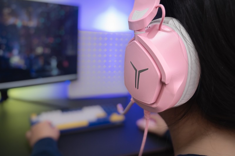 化繁为简，甜酷少女的上分神器，拯救者R360粉色电竞耳机评测