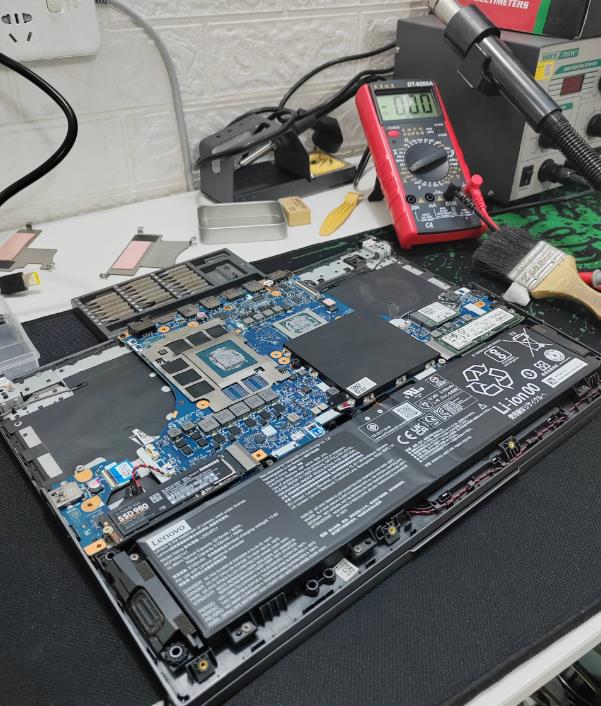 笔记本电脑维修技术深度解析从西安工作室主板品茶芯片级焊接到拆机流程故障排除指南