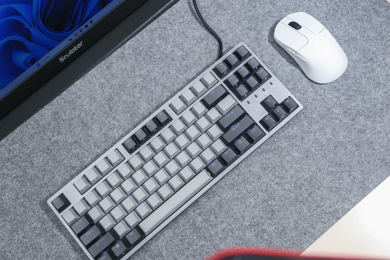 杜伽K320 V2星光版：樱桃MX2A红轴，限定白光，手感一绝