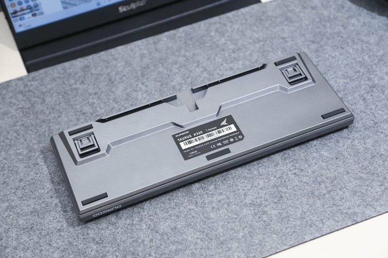 杜伽K320 V2星光版：樱桃MX2A红轴，限定白光，手感一绝