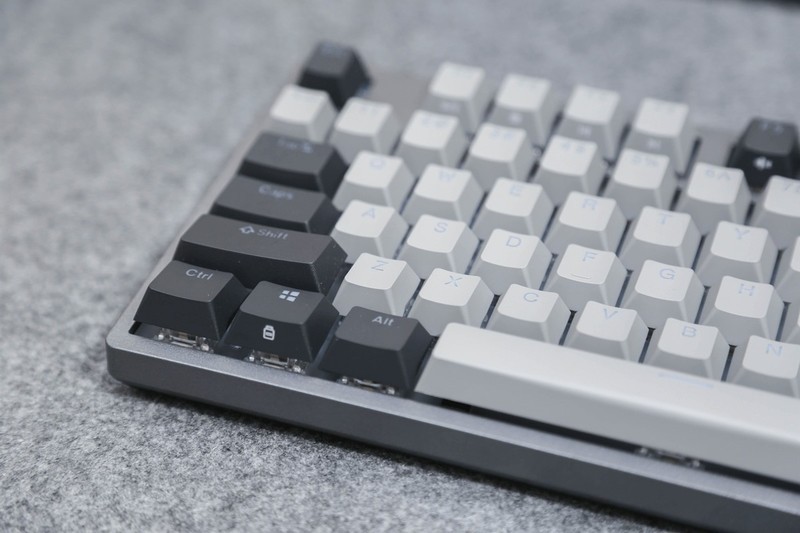 杜伽K320 V2星光版：樱桃MX2A红轴，限定白光，手感一绝