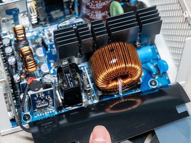 经典九宫格再进化，振华LEADEX III PROA 1000W电源拆机分享