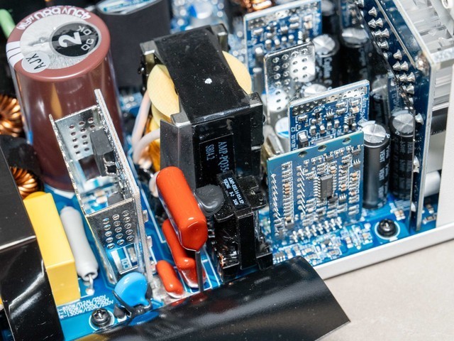 经典九宫格再进化，振华LEADEX III PROA 1000W电源拆机分享