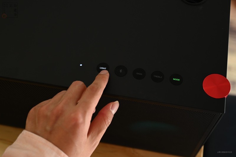 酷热天气不想出去玩，夏日在家K歌更痛快