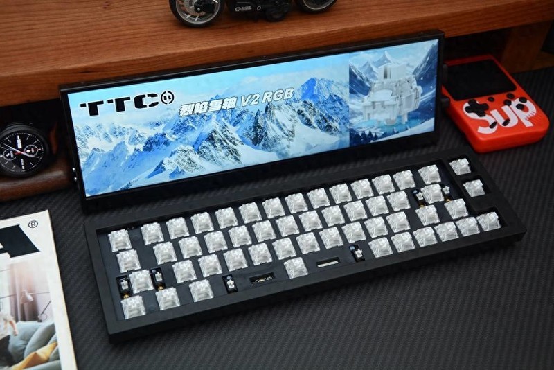 TTC烈焰雪轴V2：游戏工作一键掌握，触觉、听觉、视觉大提升