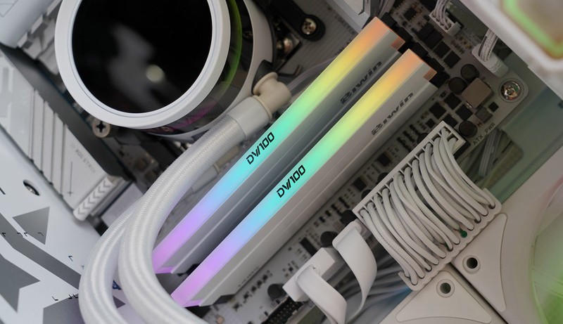 频率or时序？以佰维 DW100为例验证谁才是更适合9800X3D的内存