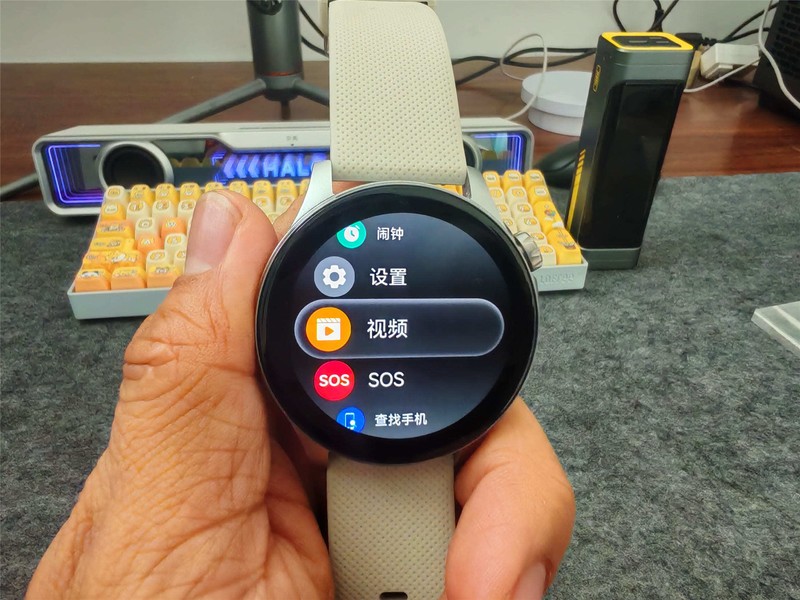 我的第一款宜准智能手表WATCH GT7，好看能通话，还能观影和听歌