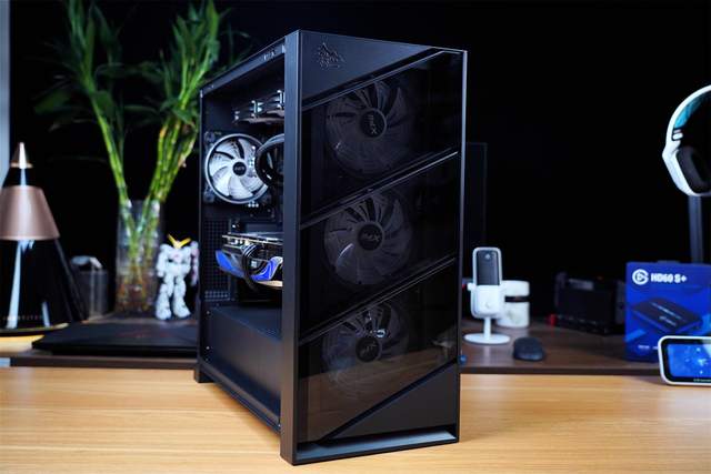 世界杯期间装机分享，鑫谷家族携手XPG为你带来不一样的视觉享受