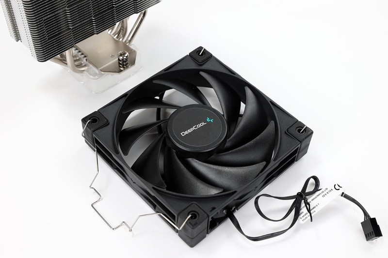 12代酷睿性能强、功耗高，散热预算高？试试这款149元的单塔风冷