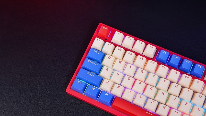 好用到哭！新学年开学必备神器——瑞翼鲨五行轴机械键盘