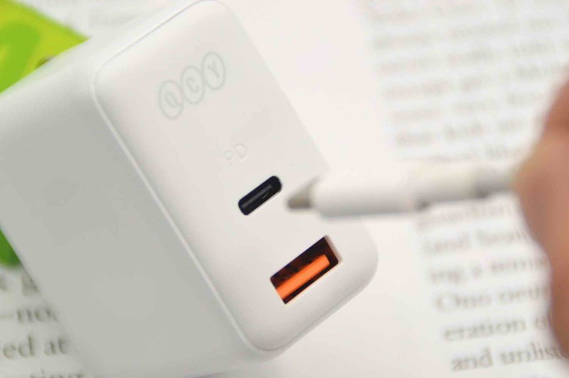 小身材大功率，一个QCY 40W氮化镓充电器就能搞定你的充电需求