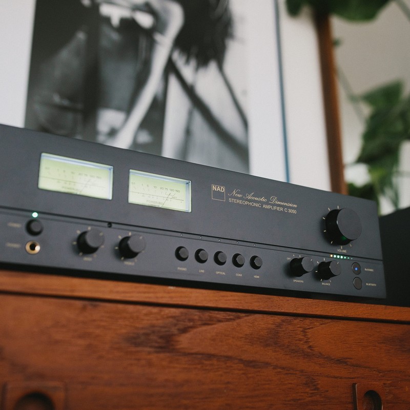 拿掉外挂模块仍获欧洲音响大奖，NAD C3050综合功放没那么简单