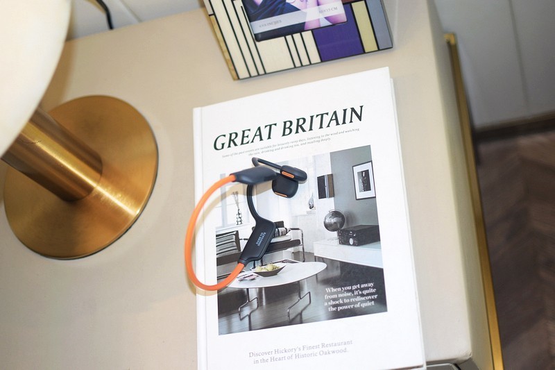 适合夜跑人的耳机，会发光的HAKII LIGHT蓝牙耳机，娱乐运动两不误