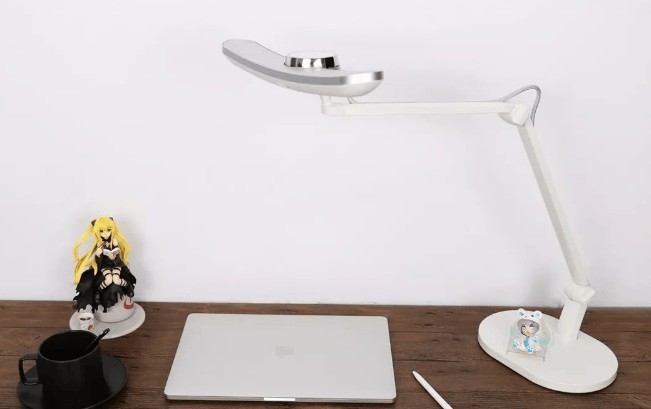 学生护眼灯哪个牌子最好？2025年学习护眼灯十大品牌排行榜曝光