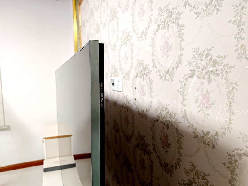 买Mini LED电视别抠搜！一步到位上第四代+万象分区，TCL Q10L首测