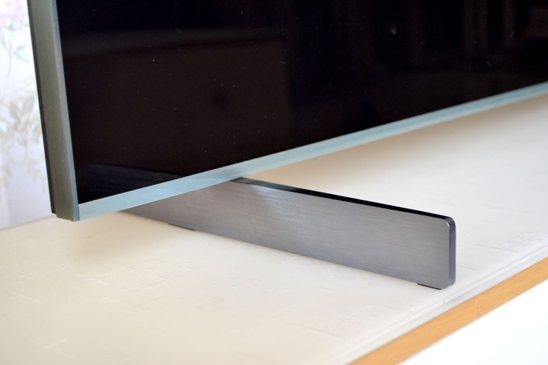 买Mini LED电视别抠搜！一步到位上第四代+万象分区，TCL Q10L首测