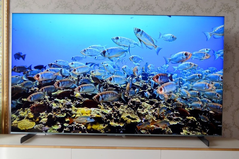 买Mini LED电视别抠搜！一步到位上第四代+万象分区，TCL Q10L首测