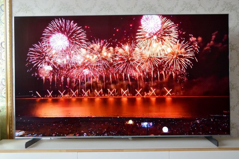 买Mini LED电视别抠搜！一步到位上第四代+万象分区，TCL Q10L首测