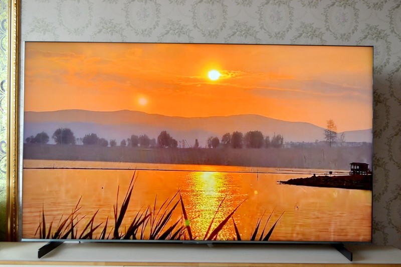 买Mini LED电视别抠搜！一步到位上第四代+万象分区，TCL Q10L首测