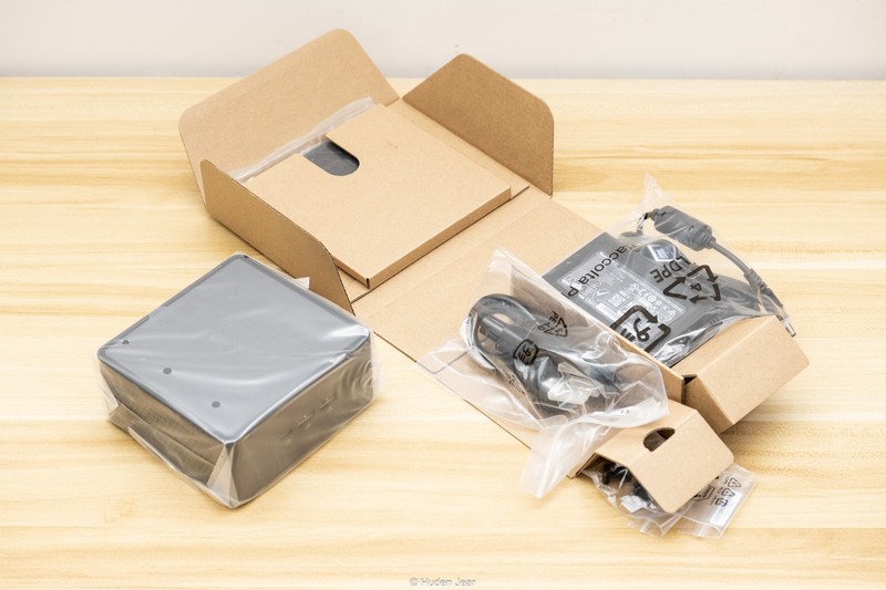 Asus NUC 15 Pro高款测试：经典mini主机+自由扩展