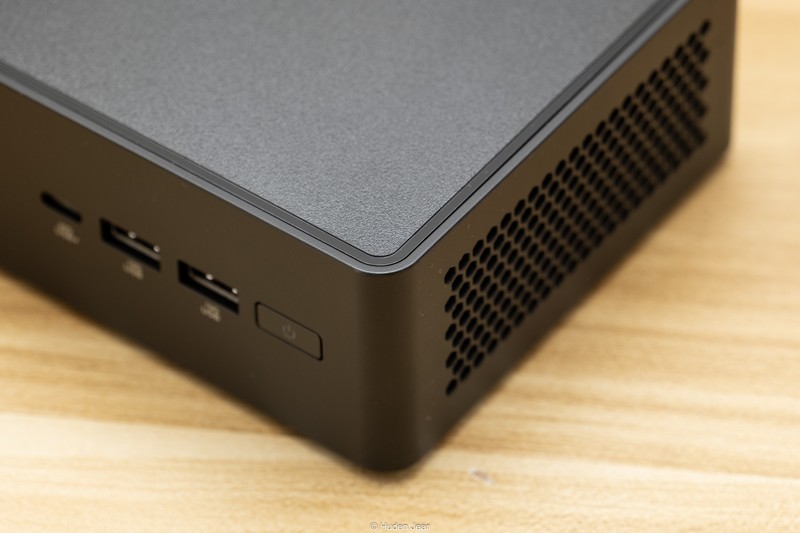 Asus NUC 15 Pro高款测试：经典mini主机+自由扩展