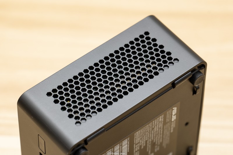 Asus NUC 15 Pro高款测试：经典mini主机+自由扩展