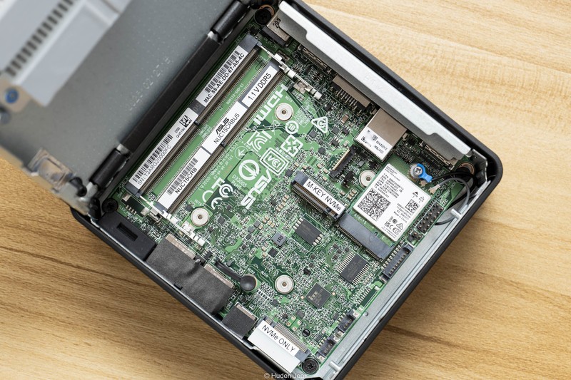 Asus NUC 15 Pro高款测试：经典mini主机+自由扩展