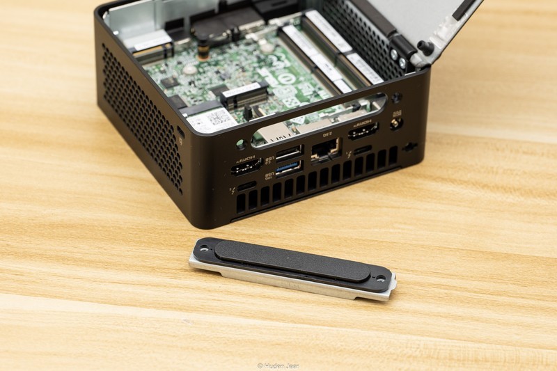 Asus NUC 15 Pro高款测试：经典mini主机+自由扩展