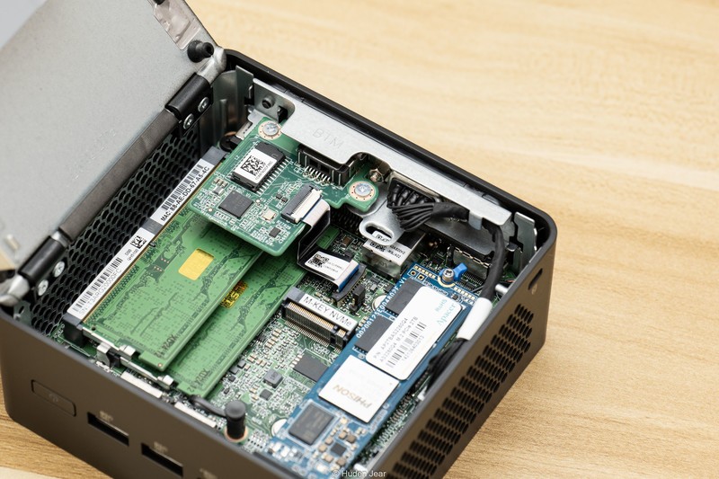 Asus NUC 15 Pro高款测试：经典mini主机+自由扩展