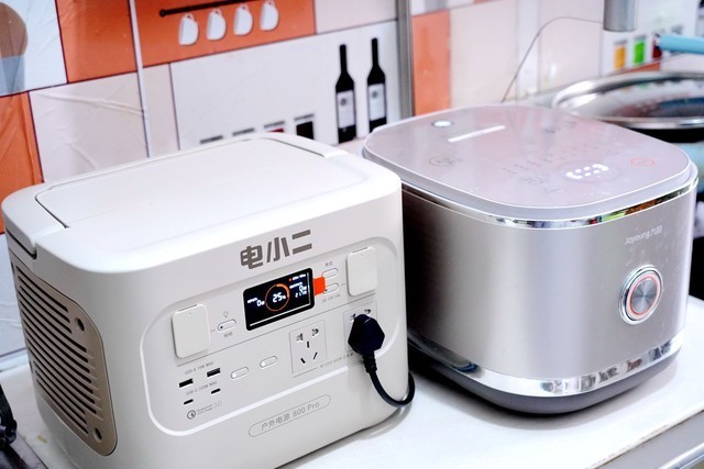 户外用电安全堪比市电！比发电机更香，电小二户外电源800Pro测评