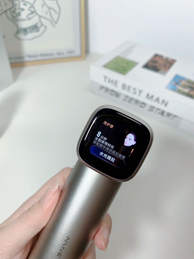 七夕走心礼物推荐！快来抄作业———十九岁多效美容仪