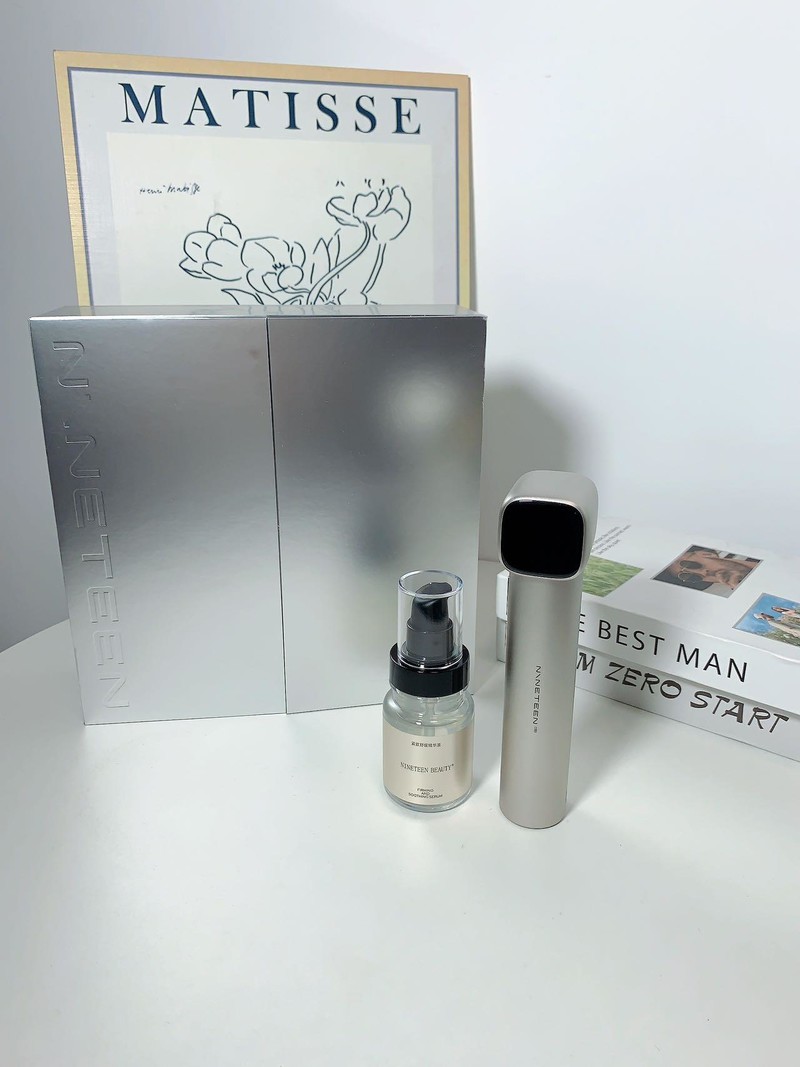 七夕走心礼物推荐！快来抄作业———十九岁多效美容仪