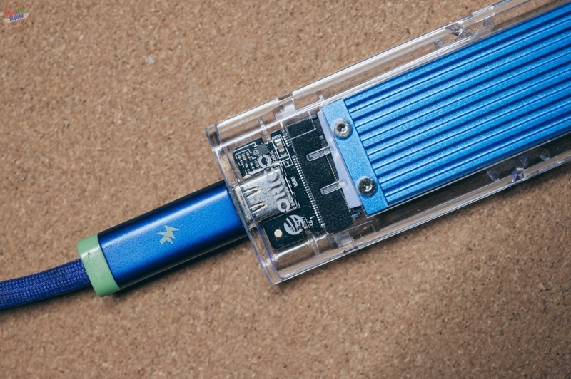 简单高效的定制移动固态硬盘，稳定易用的办公小助手