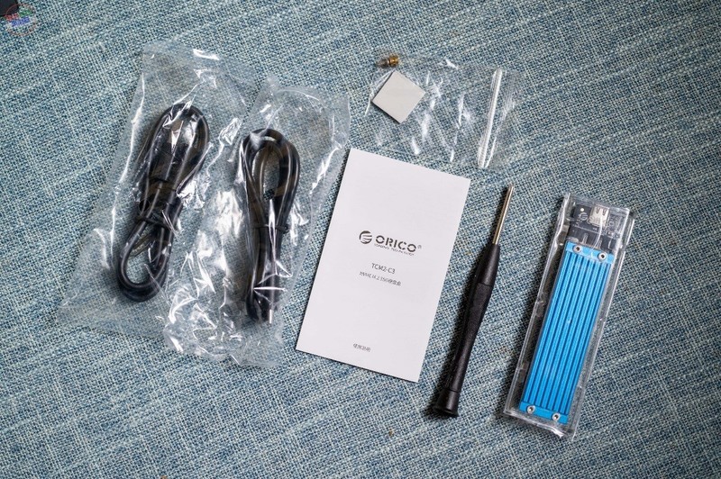 简单高效的定制移动固态硬盘，稳定易用的办公小助手