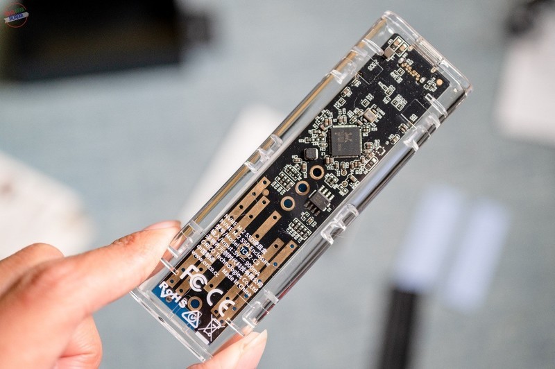 简单高效的定制移动固态硬盘，稳定易用的办公小助手