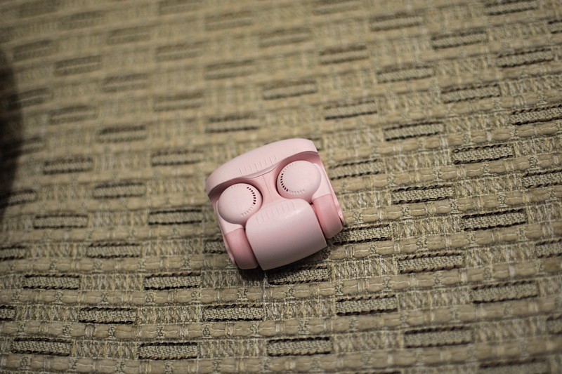 颠覆传统的高颜值，高音质舒适耳机 南 卡lite3夹耳式耳机