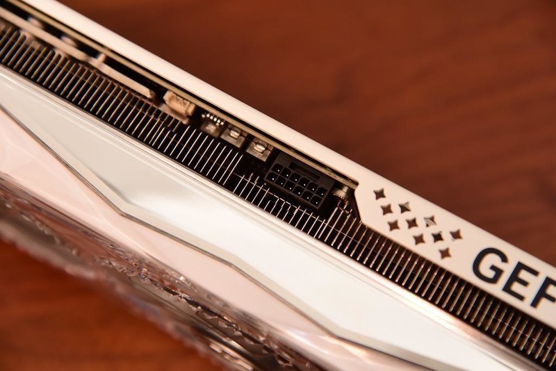 碰杠“14700K”！AMD RYZEN5 9700X对比实测！