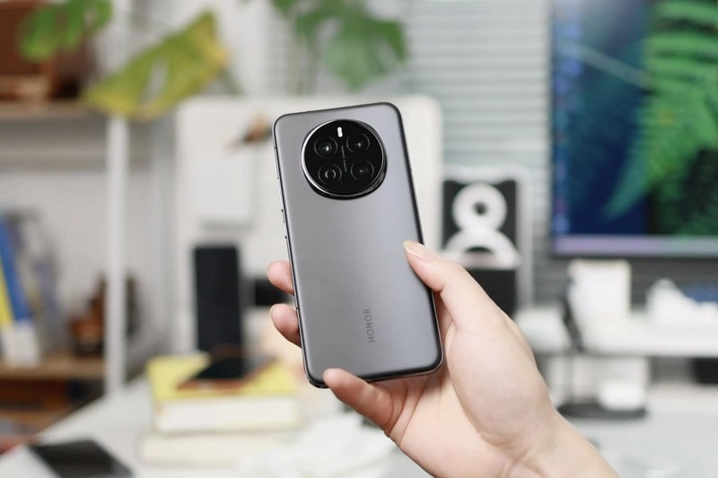 骁龙8至尊版跌破 3000？荣耀Magic7刷新旗舰机价格底线