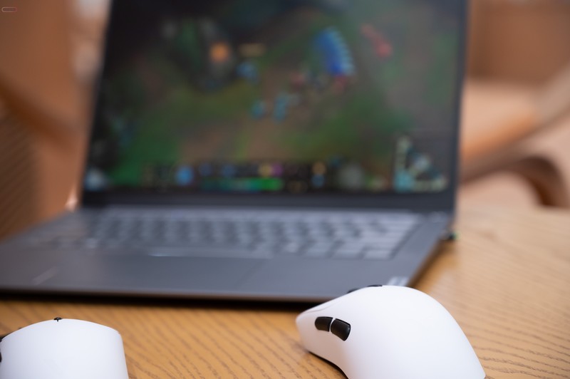 Nordic芯片配双8K，53克轻量化更跟手，雷柏VT7二代系列电竞鼠标上手