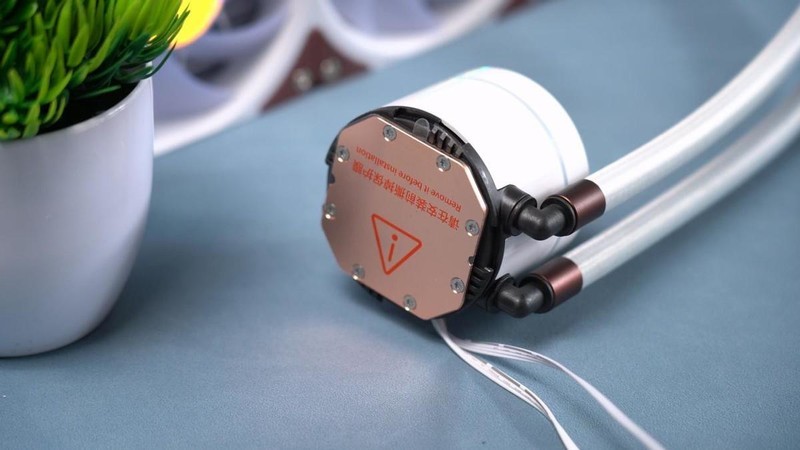 数码游戏肥宅日常，R9 7900X CP360水冷桌搭装机分享