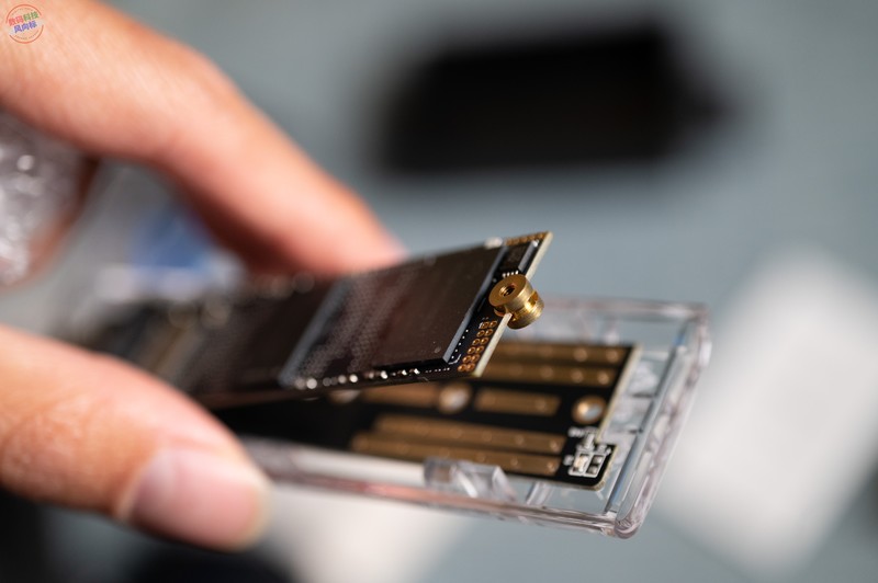 简单高效的定制移动固态硬盘，稳定易用的办公小助手