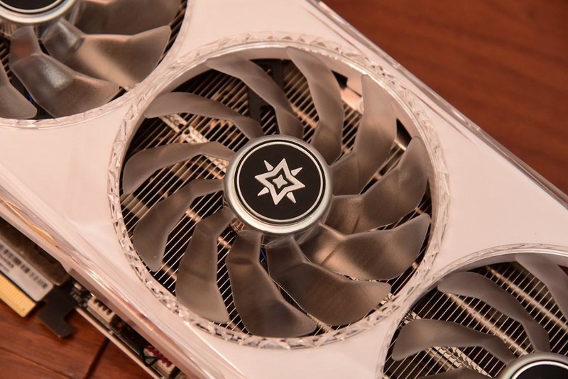 碰杠“14700K”！AMD RYZEN5 9700X对比实测！